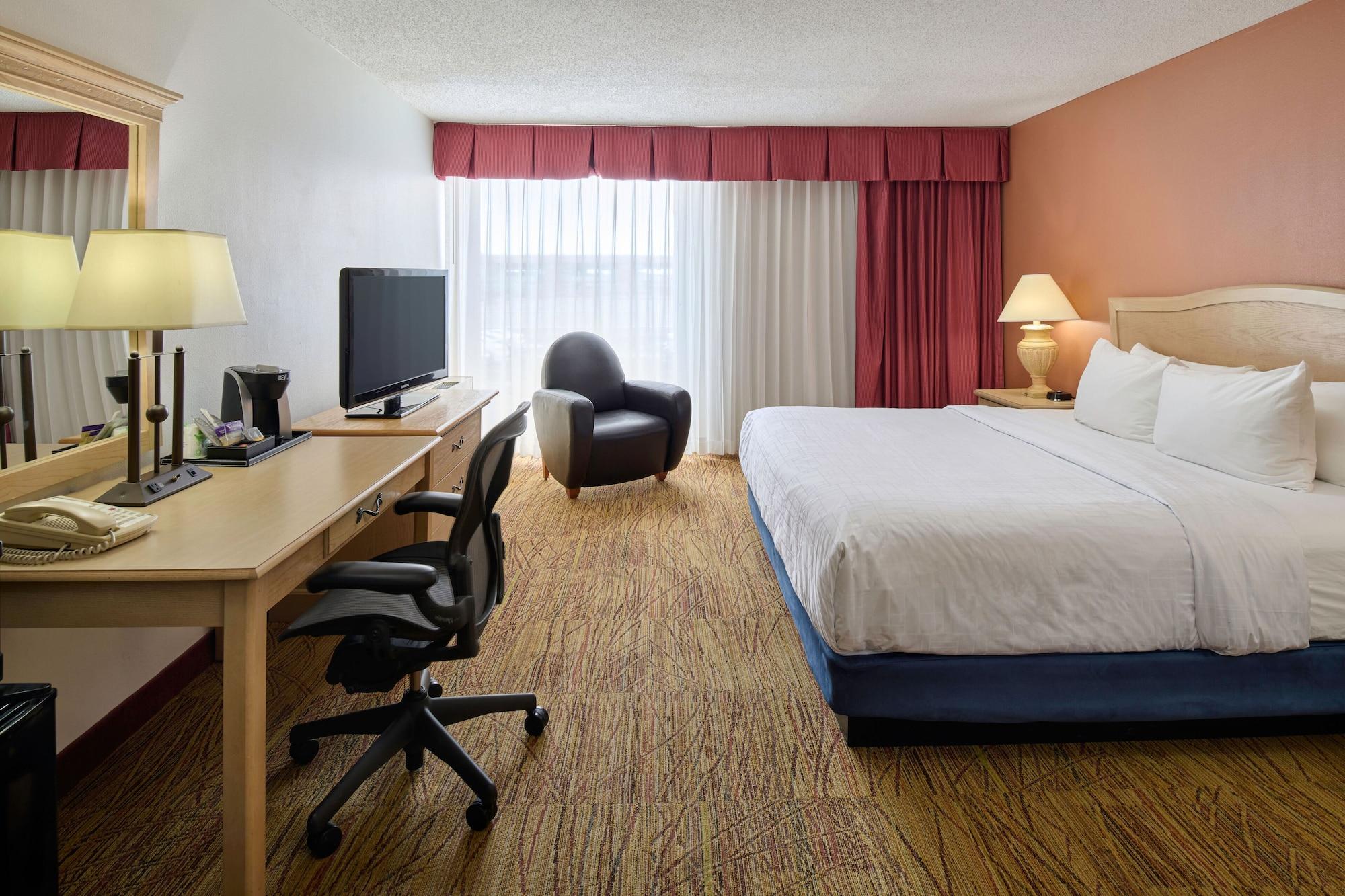 Wyndham El Paso Airport And Water Park Hotell Eksteriør bilde